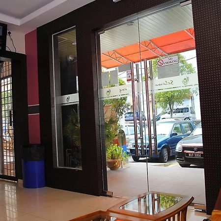 Marjan Hotel Sdn Bhd Chukai Exterior photo